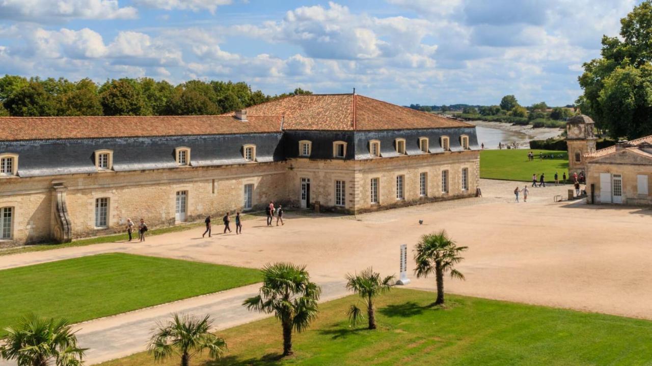 Residence Esmeralda Meuble De Tourisme 3 Etoiles Rochefort  Bagian luar foto